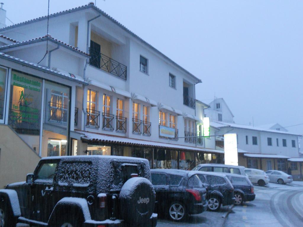 Encosta Da Serra Hotel Sabugueiro  Exterior photo