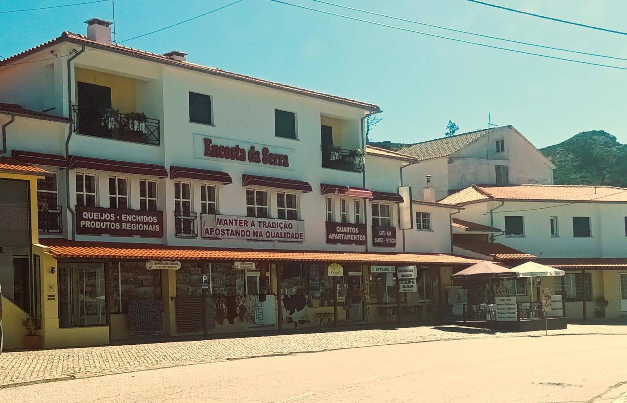 Encosta Da Serra Hotel Sabugueiro  Exterior photo